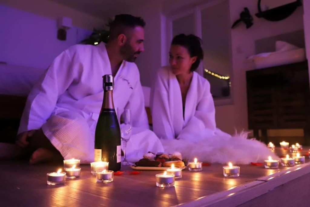 Love Room Unique - Sauna / Jacuzzi Charleville-Mézières المظهر الخارجي الصورة