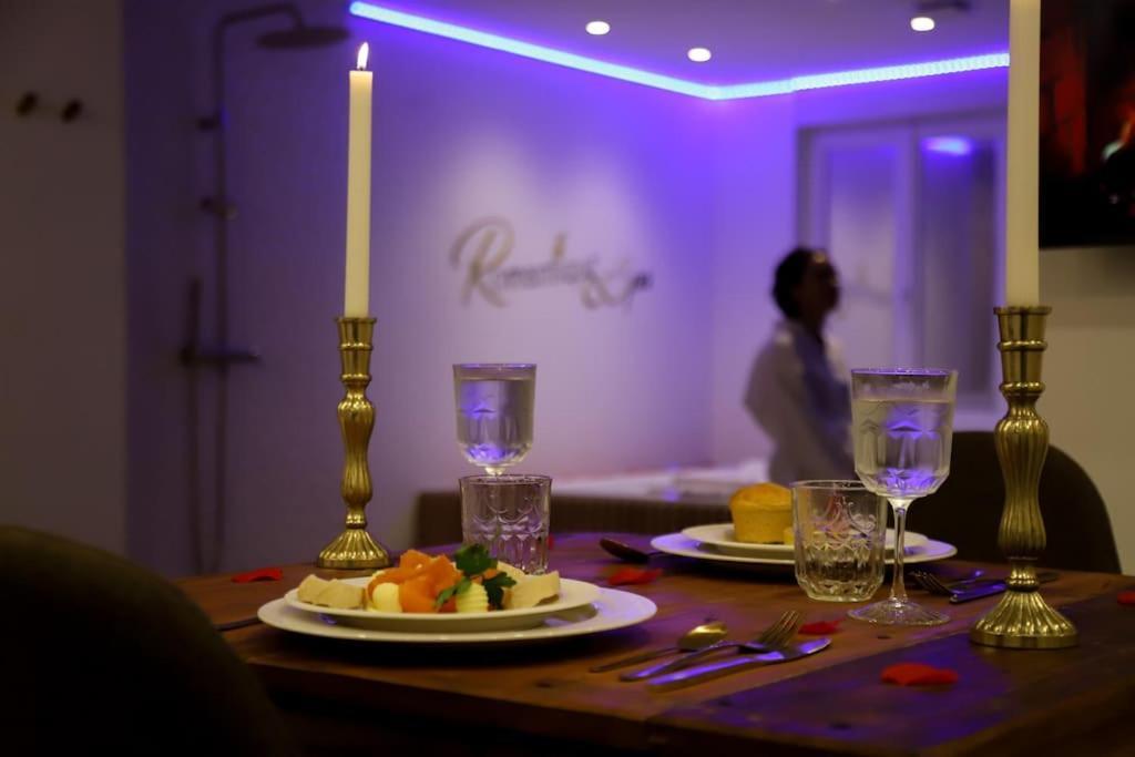 Love Room Unique - Sauna / Jacuzzi Charleville-Mézières المظهر الخارجي الصورة
